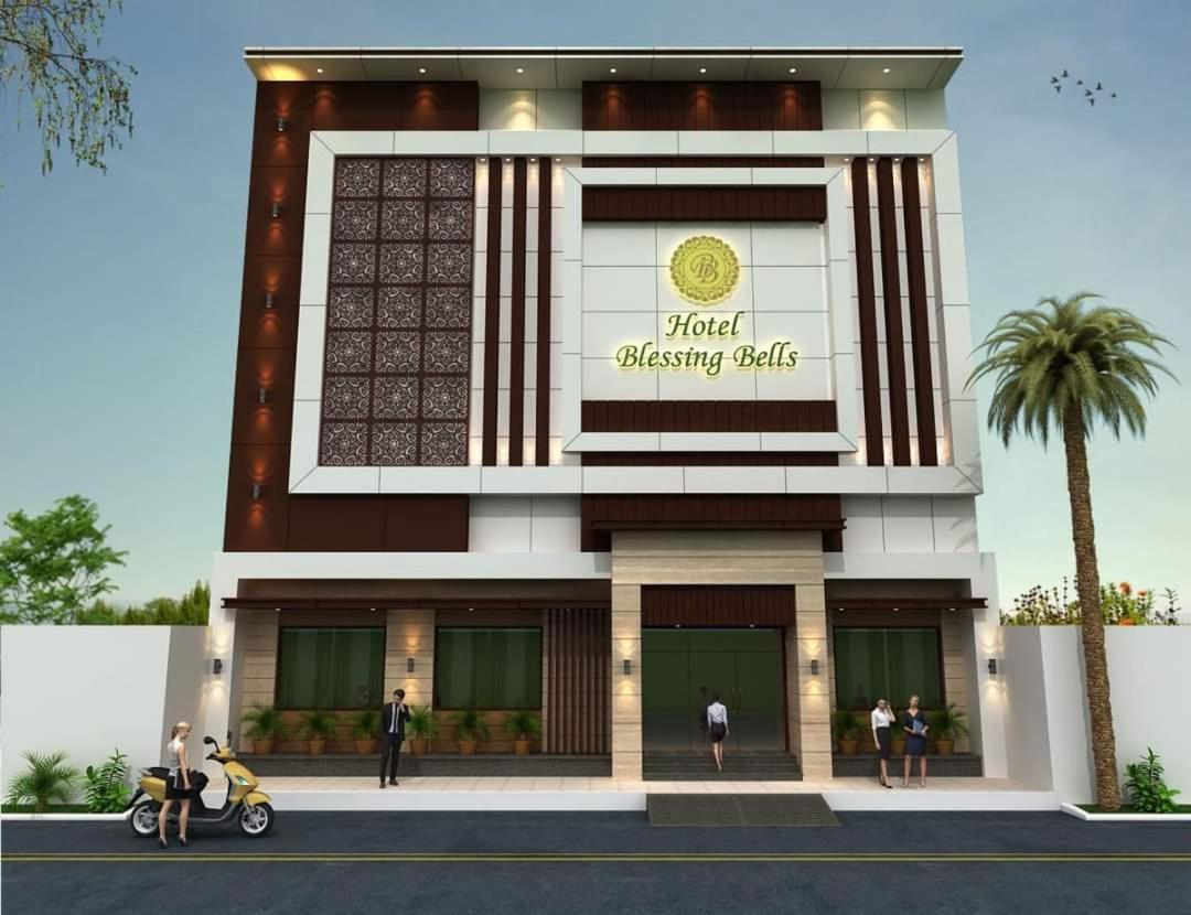 Hotel Blessing Bells, Fāzilka Exterior foto